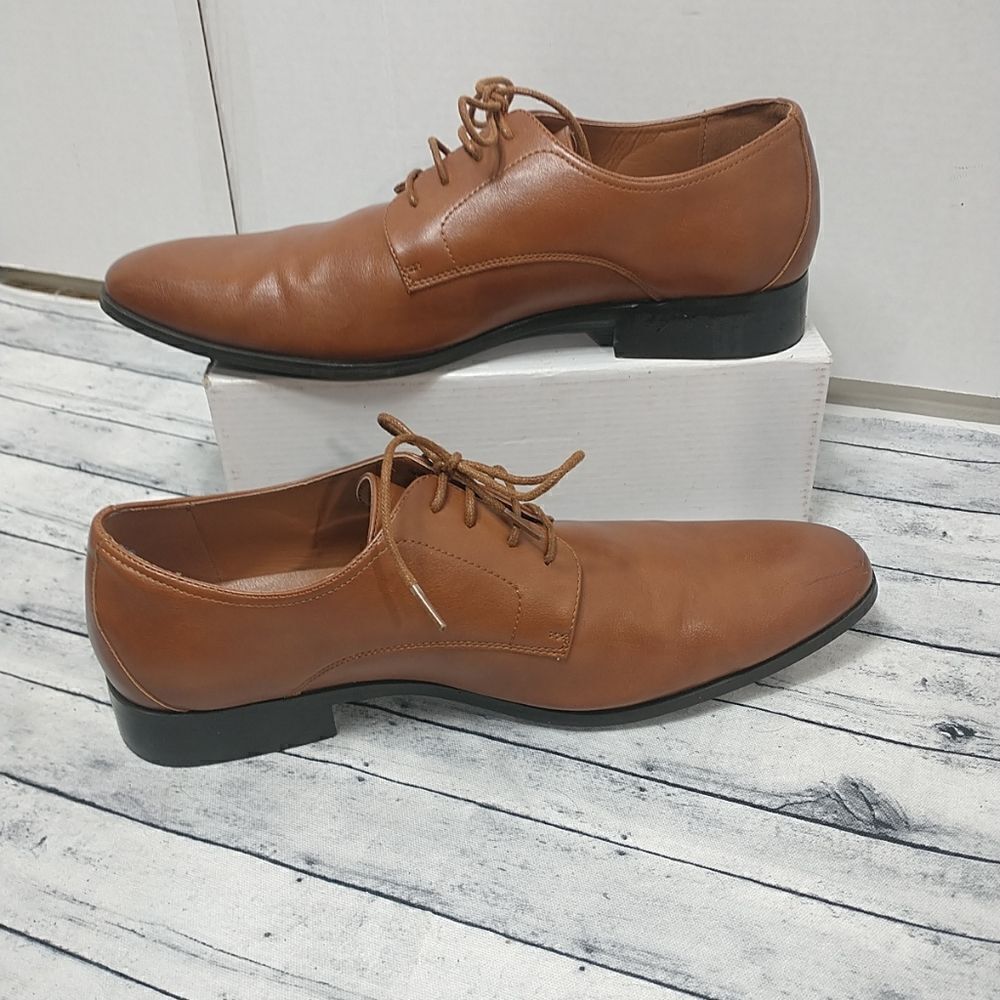 Amazon Essentials Men's Oxford Shoes SIZE 12 BROWN.